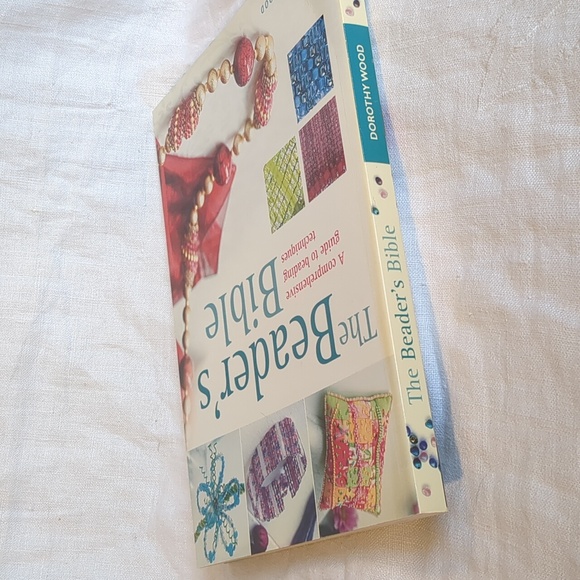 The Beaders Bible Book Comprehensive Guide to Beading Techniques Dorothy Wood - Picture 3 of 12